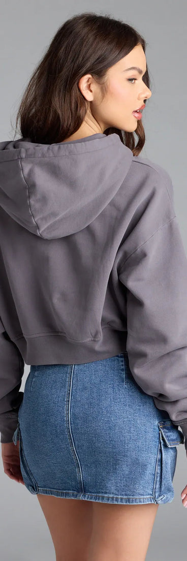 Refresh your wardrobe with the Los Angeles Oversized Crop Hoodie, a charcoal fashion jacket that adds statement style to every look.