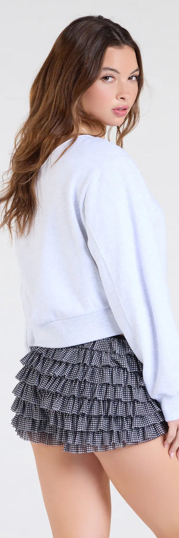 From bold to effortless, the Casual Fave Off-Shoulder Long Sleeve Pullover Top lets you define your vibe with heather gray tops that speak your style.