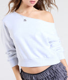 From bold to effortless, the Casual Fave Off-Shoulder Long Sleeve Pullover Top lets you define your vibe with heather gray tops that speak your style.