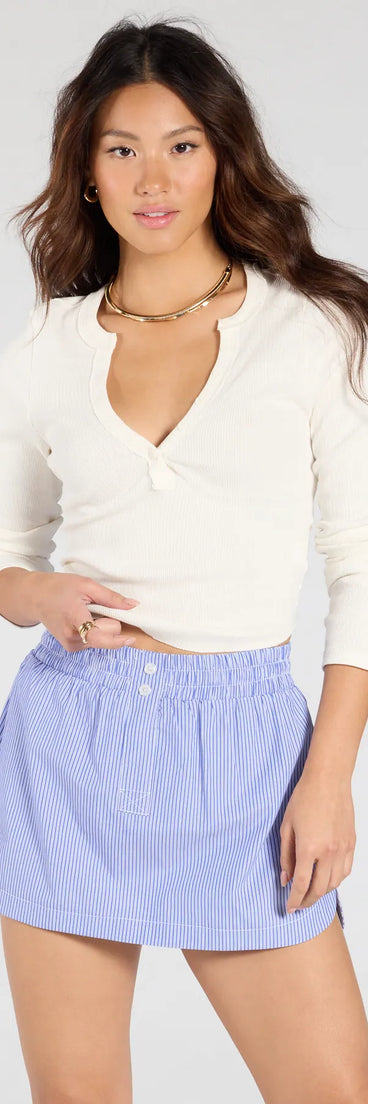 Stay on-trend this season with the Cute Guarantee Long Sleeve Henley Crop Top in off-white, a must-have for creating stylish and effortless fall outfits for women.