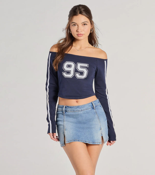 From bold to effortless, the 95 Graphic Off-The-Shoulder Striped Crop Top lets you define your vibe with navy blue tops that speak your style.