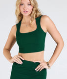 From bold to effortless, the Elevated Era Ribbed Knit Cropped Tank Top lets you define your vibe with hunter green tops that speak your style.