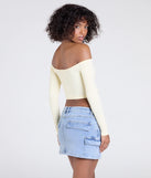 From bold to effortless, the Sultry Perception Off-The-Shoulder Crop Top lets you define your vibe with banana yellow tops that speak your style.