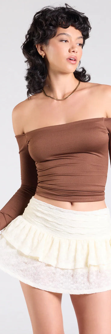 Stay on-trend this season with the Simply Elevated Off-The-Shoulder Smooth Knit Top in brown, a must-have for creating stylish and effortless summer outfits for women.