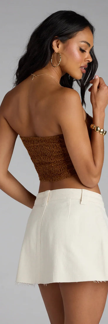 Complete your look with the Be The Vibe Strapless Crop Top, a trendy cognac top that’s ready to pair with anything in your fall rotation.