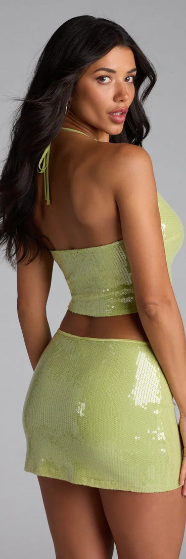 Look instantly put-together in the Major Stunner Sequin Halter Crop Top, part of a matching lime green clothing set designed for chic, no-fuss fall outfits.