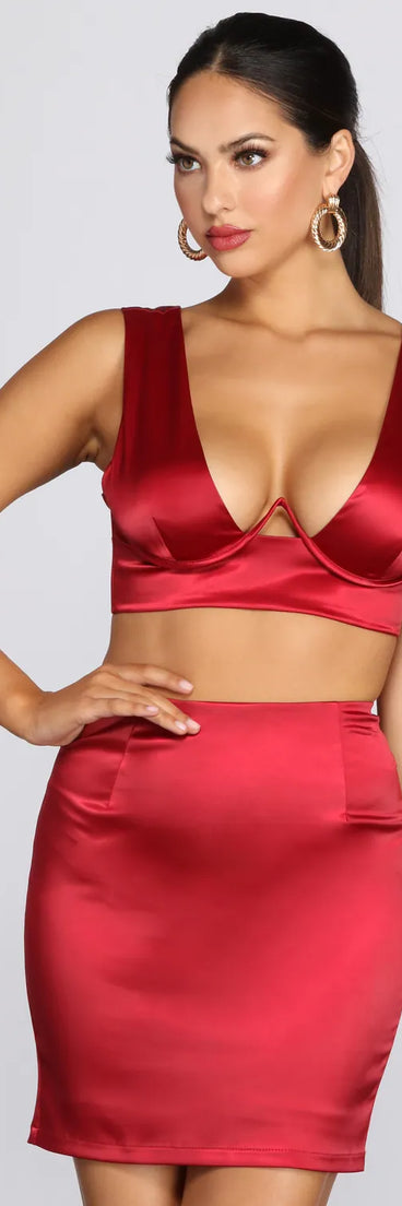 Hot Girl Satin Curved Wire Top