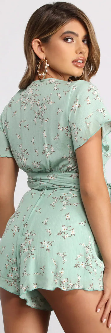 Wrapped In Florals Tie Waist Crop Top