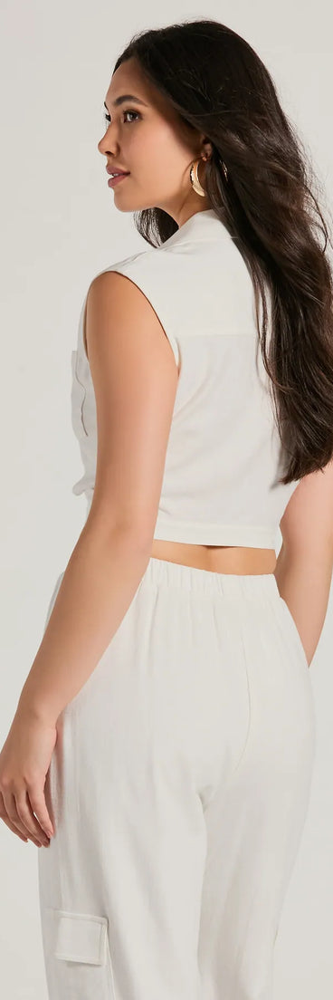 With its midriff cut and trend-forward fit, the Breezy Mood Collared Linen Crop Top is a ivory crop top made to pair with skirts, denim, or whatever vibe you're feeling this season.