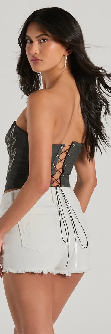 The waist-defining bodice style of the Western Babe Strapless Lace-Up Cowboy Corset Top in charcoal is perfect for making a statement with your outfit and provides the structure, molded cups, or lace-up details that capture the corset trend
