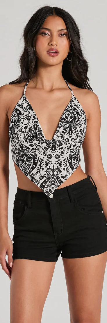 
Upgrade your style game for 2025 with the Sun-Soaked Halter Open Back Paisley Crop Top in black, perfect for any fashion-forward wardrobe.