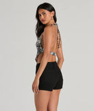 
Upgrade your style game for 2025 with the Sun-Soaked Halter Open Back Paisley Crop Top in black, perfect for any fashion-forward wardrobe.