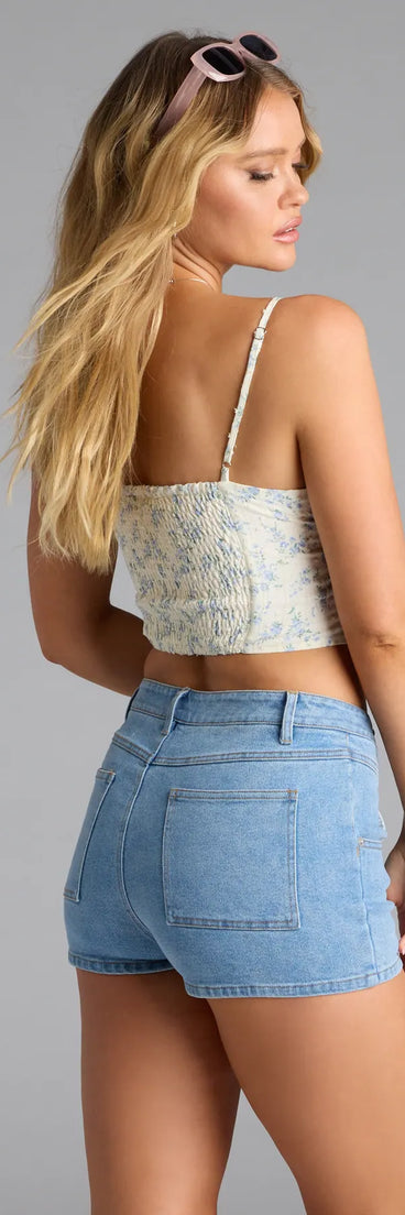 For college campus looks, game day outfits, or a bold going-out vibe, the Feeling The Bliss Floral Polka Dot Bustier is an on-trend ivory crop top that easily styles with your favorite denim.