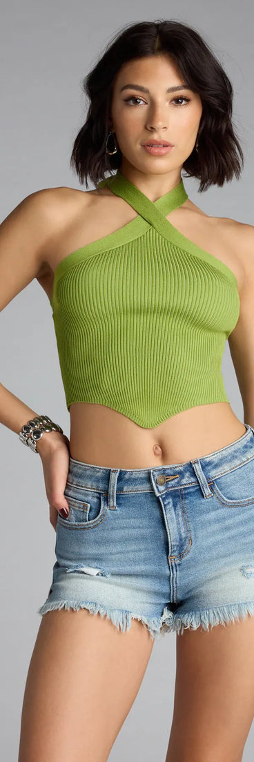 Complete your look with the Main Squeeze Ribbed Knit Halter Top, a trendy chartreuse top that’s ready to pair with anything in your fall rotation.