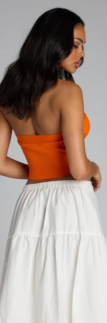 Complete your look with the Main Squeeze Ribbed Knit Halter Top, a trendy orange top that’s ready to pair with anything in your fall rotation.