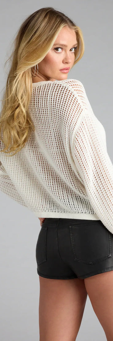 Complete your look with the Star Of The Show Crochet Sweater, a trendy white top that’s ready to pair with anything in your fall rotation.