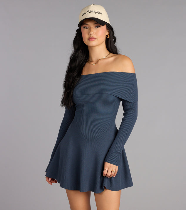 The Chic Staple Ribbed Knit Skater Dress is your new go-to Windsor dress—effortless, versatile, and made to update your fall style in seconds.