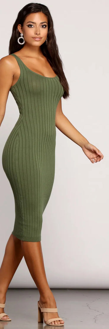 What's The Scoop Neck Dress
