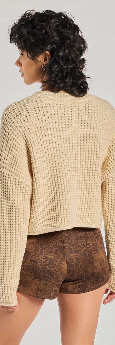 Upgrade your style game for 2025 with the Coziest Style Waffle Knit Crew Neck Sweater in beige, perfect for any fashion-forward wardrobe.