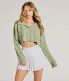 Wrap up in style with the Comfy Cute Collared Cropped Sweater, a cozy olive sweater for women designed for night-out looks, everyday outfits, or as a chic layering piece for the colder months.