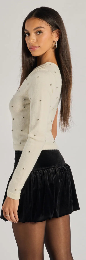 The All That Glam Rhinestone One-Shoulder Top in ivory is an elevated pick for your best outfit yet, effortlessly delivering a polished look that's sure to turn heads at any celebration.