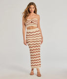 Upgrade your style game for 2025 with the Retro Chic Wavy Striped Crochet Tube Top in natural, perfect for any fashion-forward wardrobe.