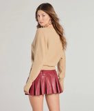 
Upgrade your style game for 2025 with the Classic Fave Ribbed Knit V-Neck Sweater in taupe, perfect for any fashion-forward wardrobe.