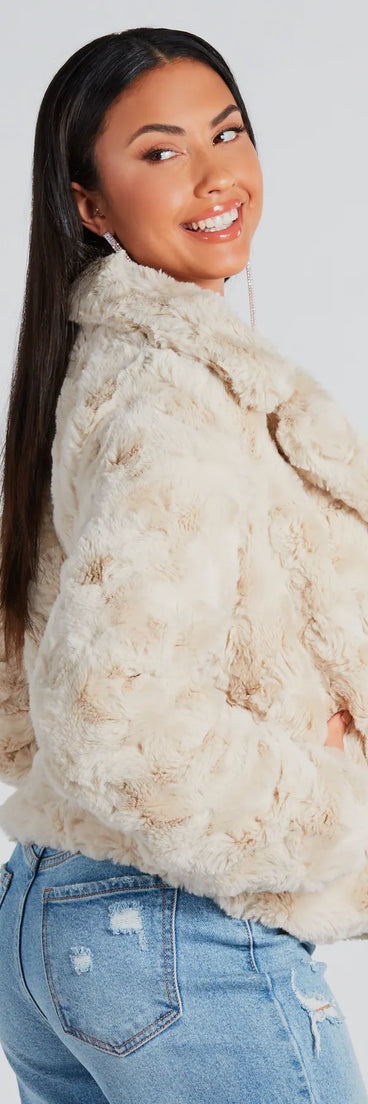 Top Trendsetter Textured Faux Fur Coat