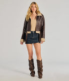 
Upgrade your style game for 2025 with the Cozy Sleek Faux Shearling Trim Moto Jacket in brown, perfect for any fashion-forward wardrobe.