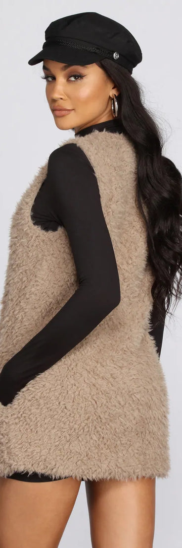 Pretty And Posh Faux Fur Vest