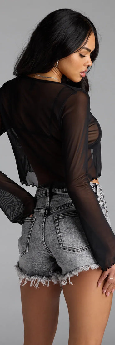 Add a sleek touch to your outfit with this black long sleeve top—the Sultry Take Tie-Front Long Sleeve Crop Top makes effortless transitions from desk to dinner.