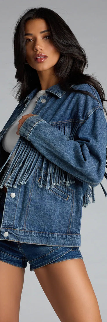 Style the Fringe Benefits Oversized Denim Jacket with casual or dressy pieces for a fresh outfit finish in a denim blue denim jacket made to go anywhere.