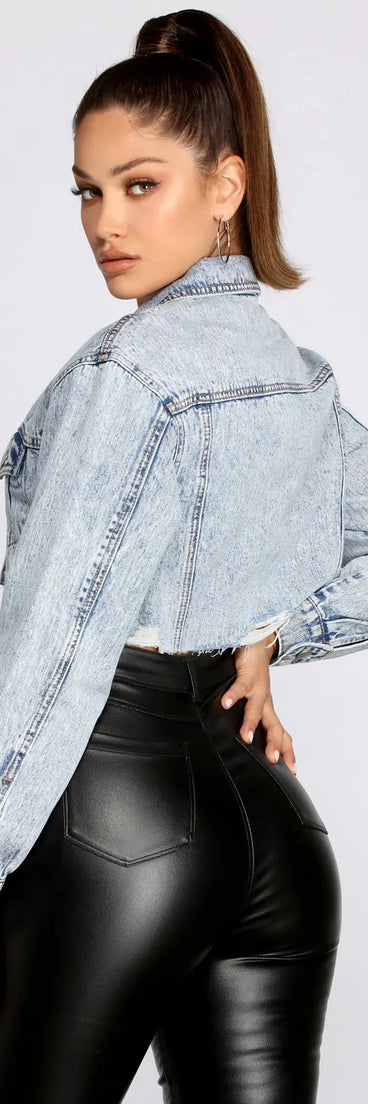 
Upgrade your style game for 2025 with the Frayed So Acid Wash Cropped Denim Jacket, perfect for any fashion-forward wardrobe.