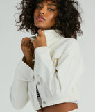Style the On My Way Trucker Crop Denim Jacket with casual or dressy pieces for a fresh outfit finish in a white denim jacket made to go anywhere.