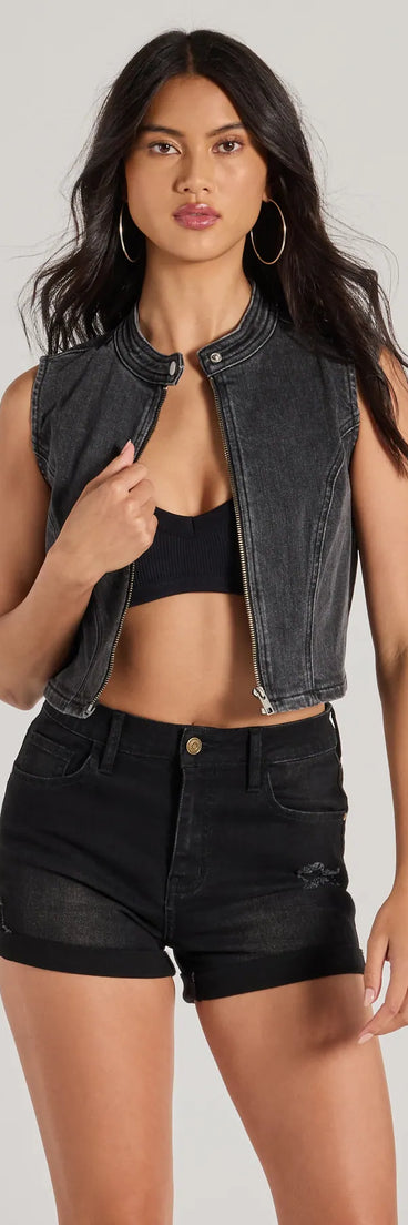 
Upgrade your style game for 2025 with the Ride All Day Moto Denim Vest in black, perfect for any fashion-forward wardrobe.