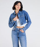 Stay on-trend this season with the Casually Elevated Cropped Denim Jacket in denim blue, a must-have for creating stylish and effortless spring outfits for women.