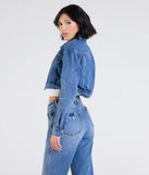 Stay on-trend this season with the Casually Elevated Cropped Denim Jacket in denim blue, a must-have for creating stylish and effortless spring outfits for women.