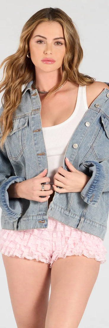 The Good Jeans Oversized Trucker Denim Jacket in denim blue brings edge and energy to your vibe, ready to elevate any festival look or concert outfit.