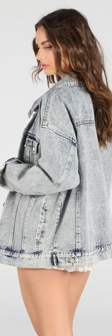 Layer on laid-back style with the Easy Like Oversized Denim Jacket in denim blue, a jean jacket perfect for casual looks with a cool-girl twist.