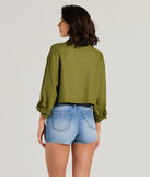 Your fall and winter outfits will be on-trend when you style the Effortless Personality Button Up Crop Linen Shacket to complete your best outfit of the day or add a layer of stylish warmth to your look!