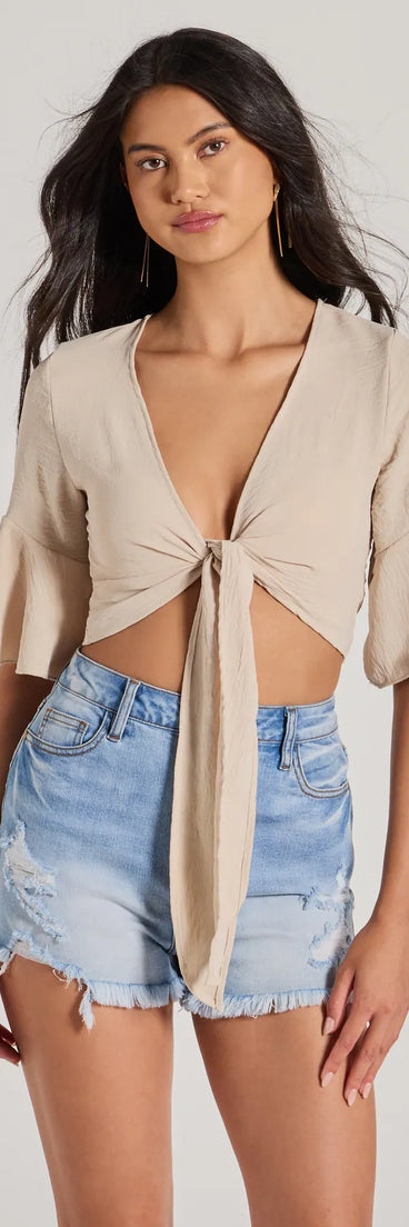 
Upgrade your style game for 2025 with the Infinite Possibilities Tie Front Crop Top in taupe, perfect for any fashion-forward wardrobe.