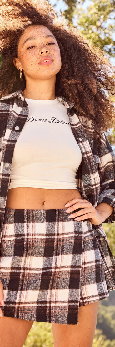 Effortlessly create party outfits or vacation-ready looks with the Classically Chic Plaid Long Sleeve Oversized Shacket, one part of a versatile women's black matching set perfect for quick and easy outfit combinations from layering chic outfits to transitioning your look seamlessly.