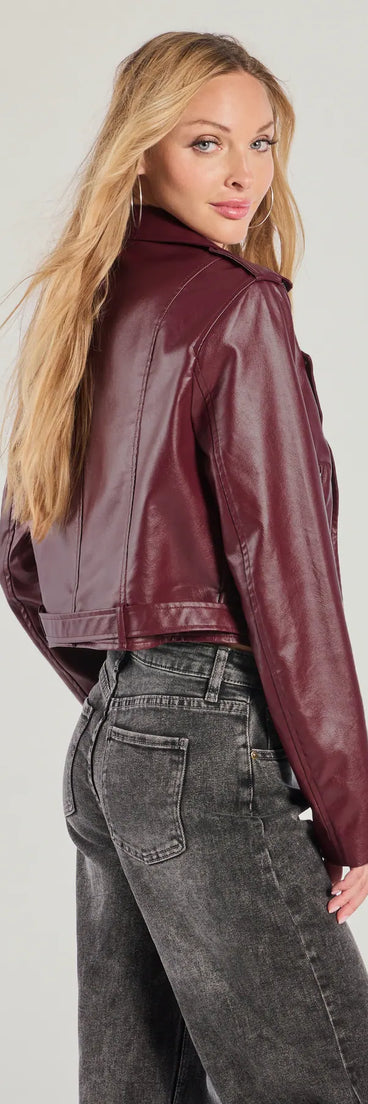 Bring statement edge with the Ride With Me Faux Leather Moto Jacket, a burgundy faux leather jacket that adds sleek, trend-driven appeal to any dressy or casual outfit.