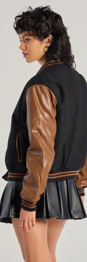 
Upgrade your style game for 2025 with the Chic Spirit Faux Wool Varsity Jacket in black, perfect for any fashion-forward wardrobe.