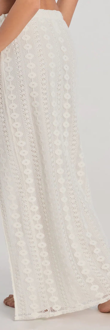 The Vacay Ready High Rise Crochet Maxi Skirt is a trendy women's bottom in natural, designed with modern details and alluring textures to complete chic outfits for 2025.