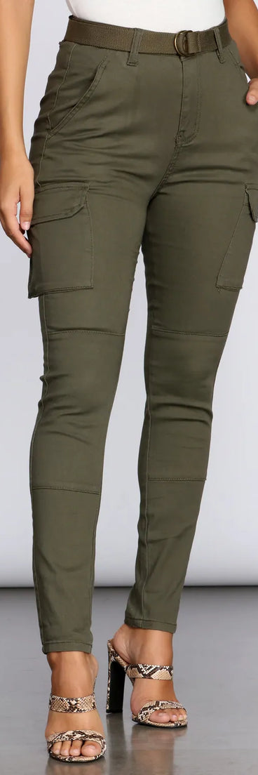 Babe in Skinny Cargo Pants