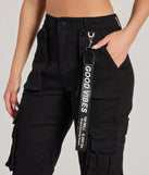 Create bold, fashion-forward looks for spring or summer with the Major Cutie Cargo Joggers in black, a must-have piece from Windsor’s collection of stylish bottoms for women.