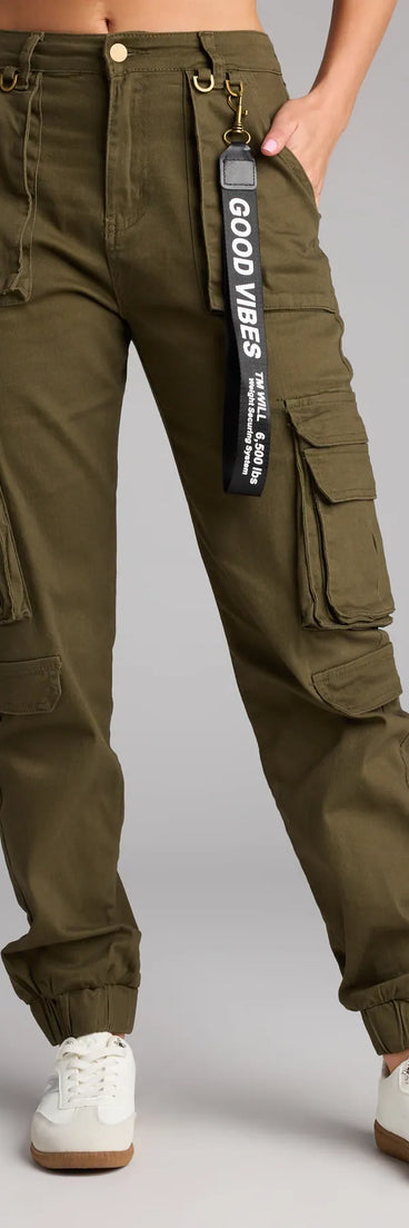 Get inspired with the Major Cutie Cargo Joggers, a feed-worthy olive green piece that’s part of Windsor's updated and curated women’s clothing edit packed with must-have fall outfit ideas.