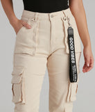 Create bold, fashion-forward looks for spring or summer with the Major Cutie Cargo Joggers in ivory, a must-have piece from Windsor’s collection of stylish bottoms for women.