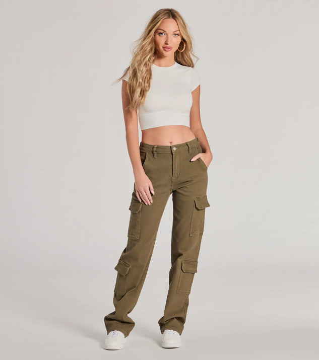A stylish choice for adding an edgy flair to your everyday attire, the Casual Meets Stylish High-Rise Cargo Straight Leg Pants in olive are utility-inspired cargos for women that create a bold yet functional on-trend outfit.